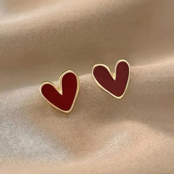 ✨Free People Red Heart Gold Post Earrings - Picture 5 of 6